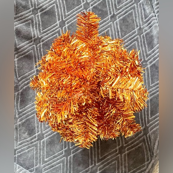 Halloween (NWT) tinsel tree 3 orange -1 black/orange 22” H - home decor - Picture 4 of 17